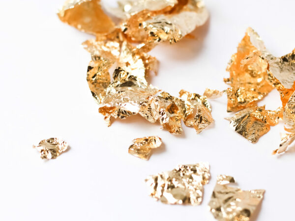 Gold Flakes Showing Inclusions to Add When Customizing Breast Milk Jewelry - KeepsakeMom