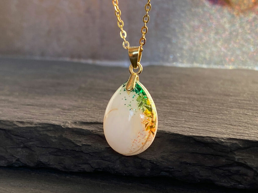 Teardrop Breast Milk Pendant KeepsakeMom