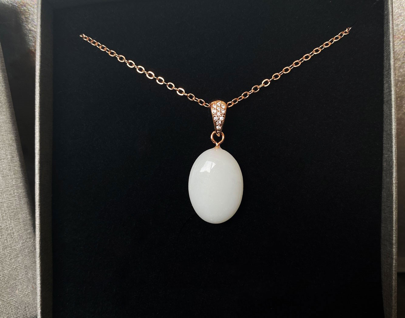 breast-milk-rose-gold-pendant