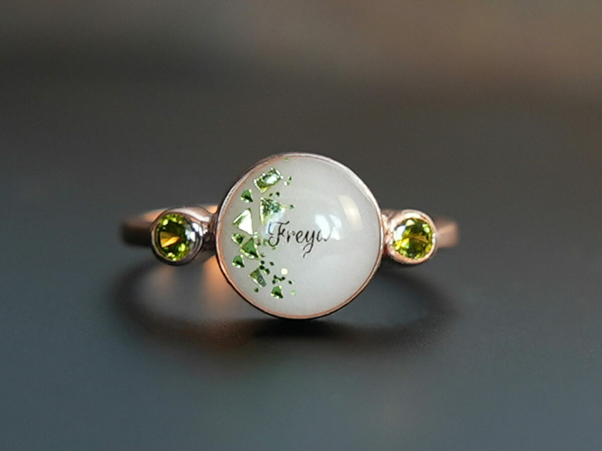 breastmilk jewelry round ring two birth month crystals green shimmer KeepsakeMom