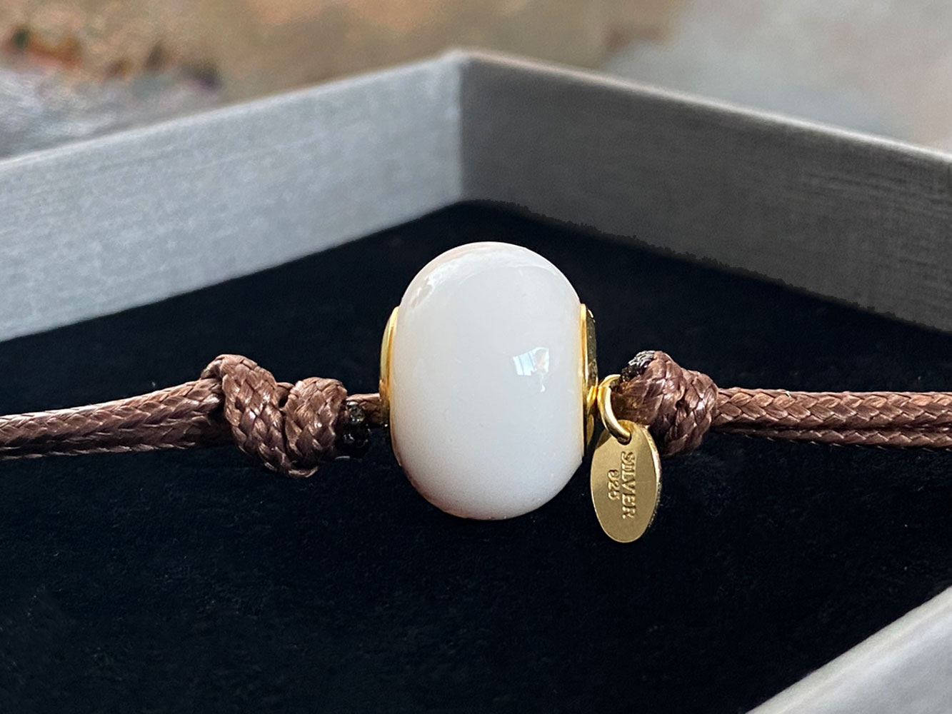 breastmilk-bead-bracelet-yellow-gold