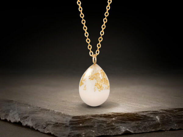breastmilk-jewelry-necklace-gold-drop-original-petite-keepsakemom