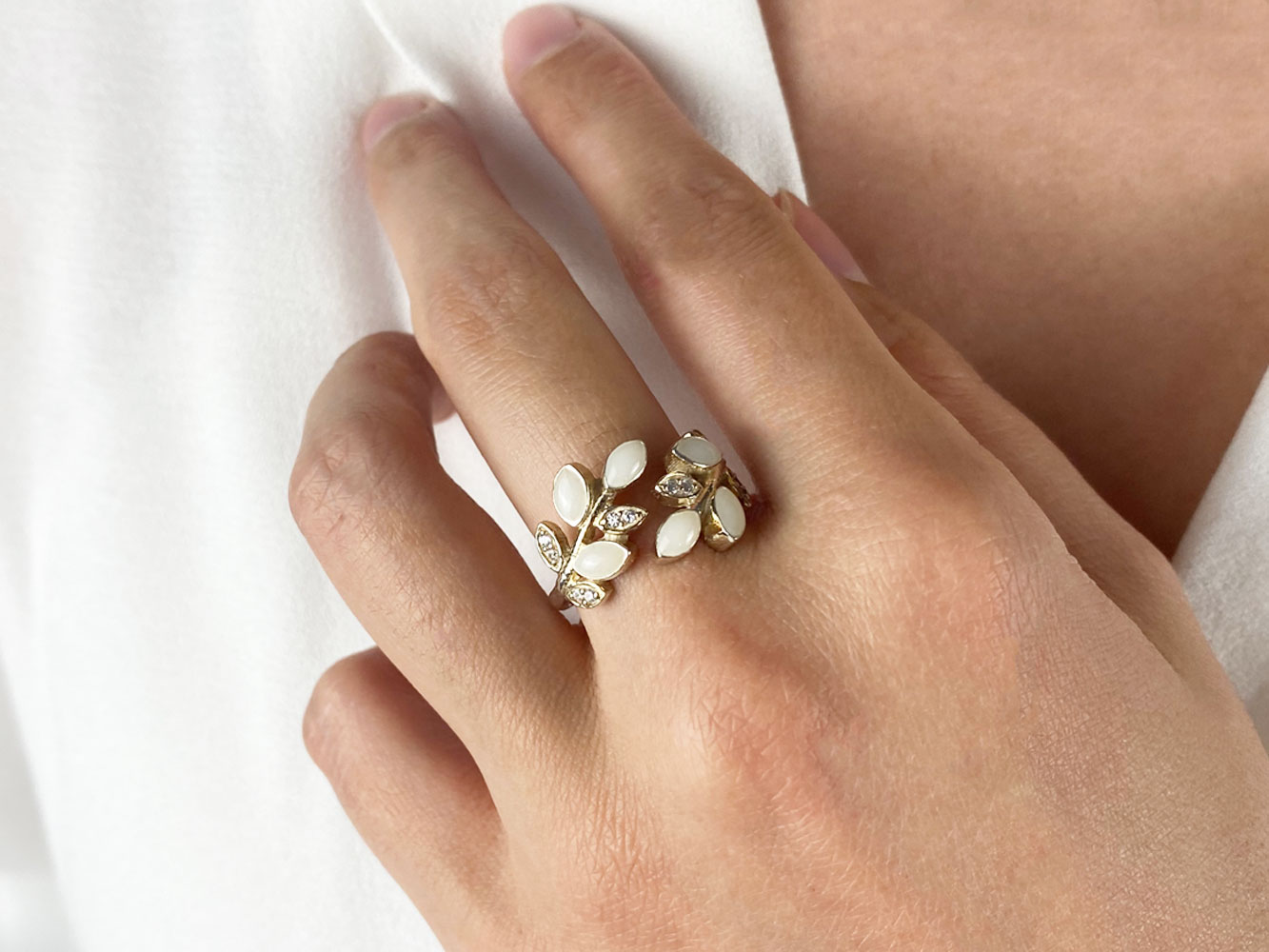 breastmilk-mother-embrace-ring-leaves-keepsakemom