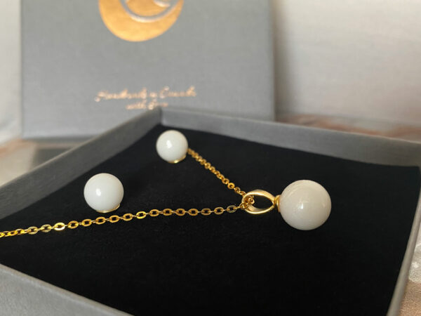 breastmilk jewelry golden set with pearl studded earrings and necklace from KeepsakeMom
