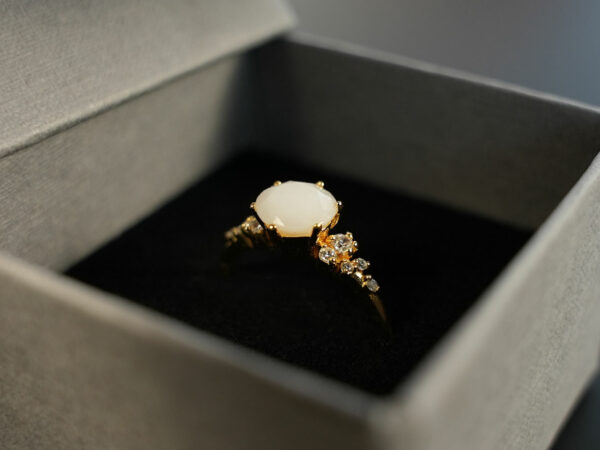 Heirloom Ring, yellow gold