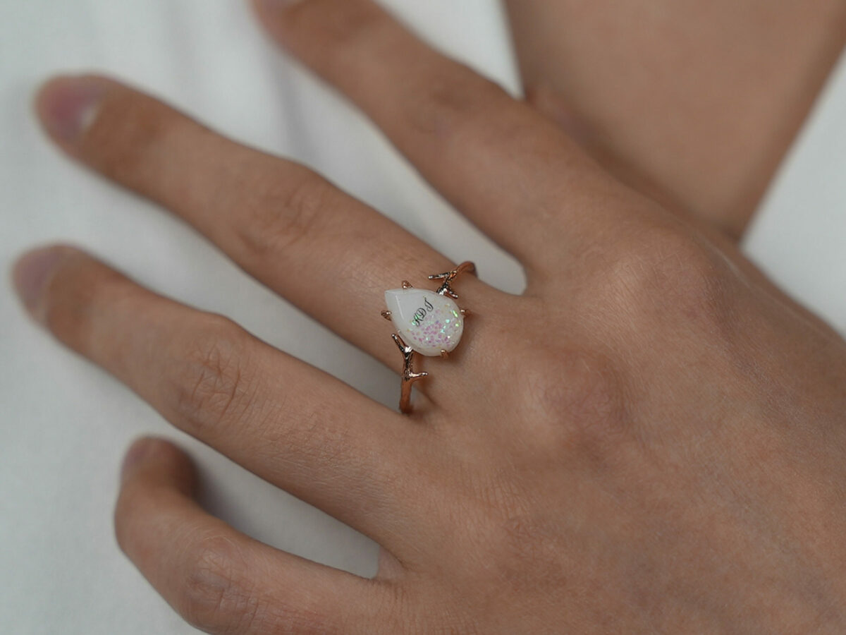 Opal mom ring online