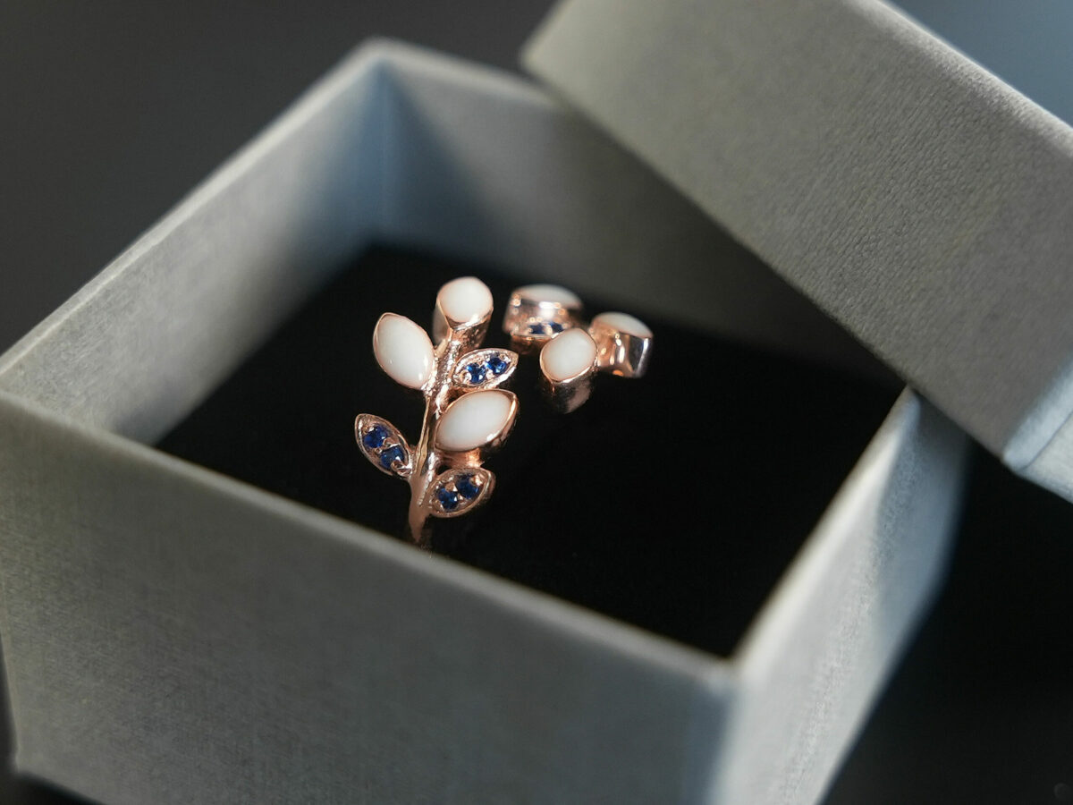 breastmilk jewelry ring mother's embrace leaves birth month crystals blue September KeepsakeMom rose gold