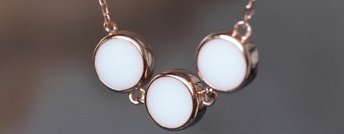 breastmilk jewelry fine dainty chain with three 6mm discs filled with breastmilk from KeepsakeMom rose gold simple