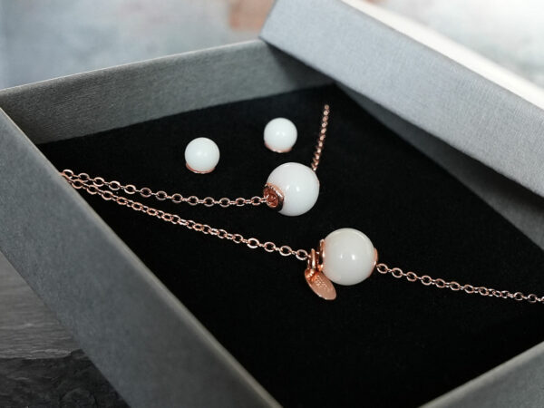 breastmilk-pearl-set-gold-keepsakemom-box