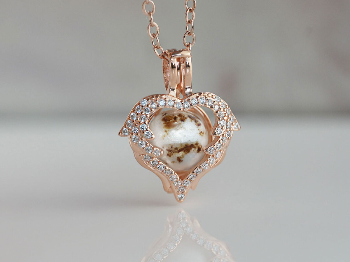 breastmilk-rose-gold-necklace-cage-heart-shaped-with-breast-milk-pearl-with-placenta-keepsakemom