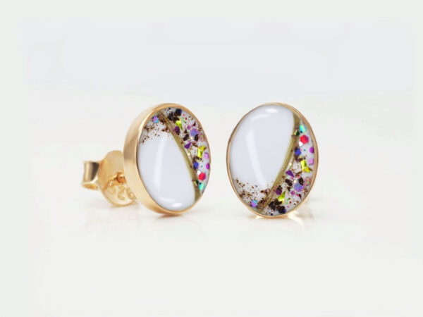 breastmilk oval studded earrings KeepsakeMom sterling silver plated yellow gold with hair, multicolored flakes and placenta inside