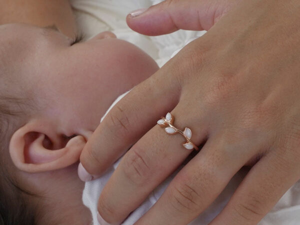 breastmilk jewelry ring model mother baby from KreepsakeMom