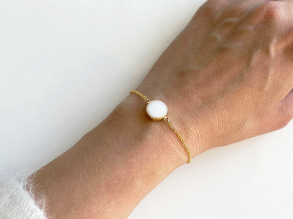 DIY Breastmilk jewelry kit from KeepsakeMom model bracelet