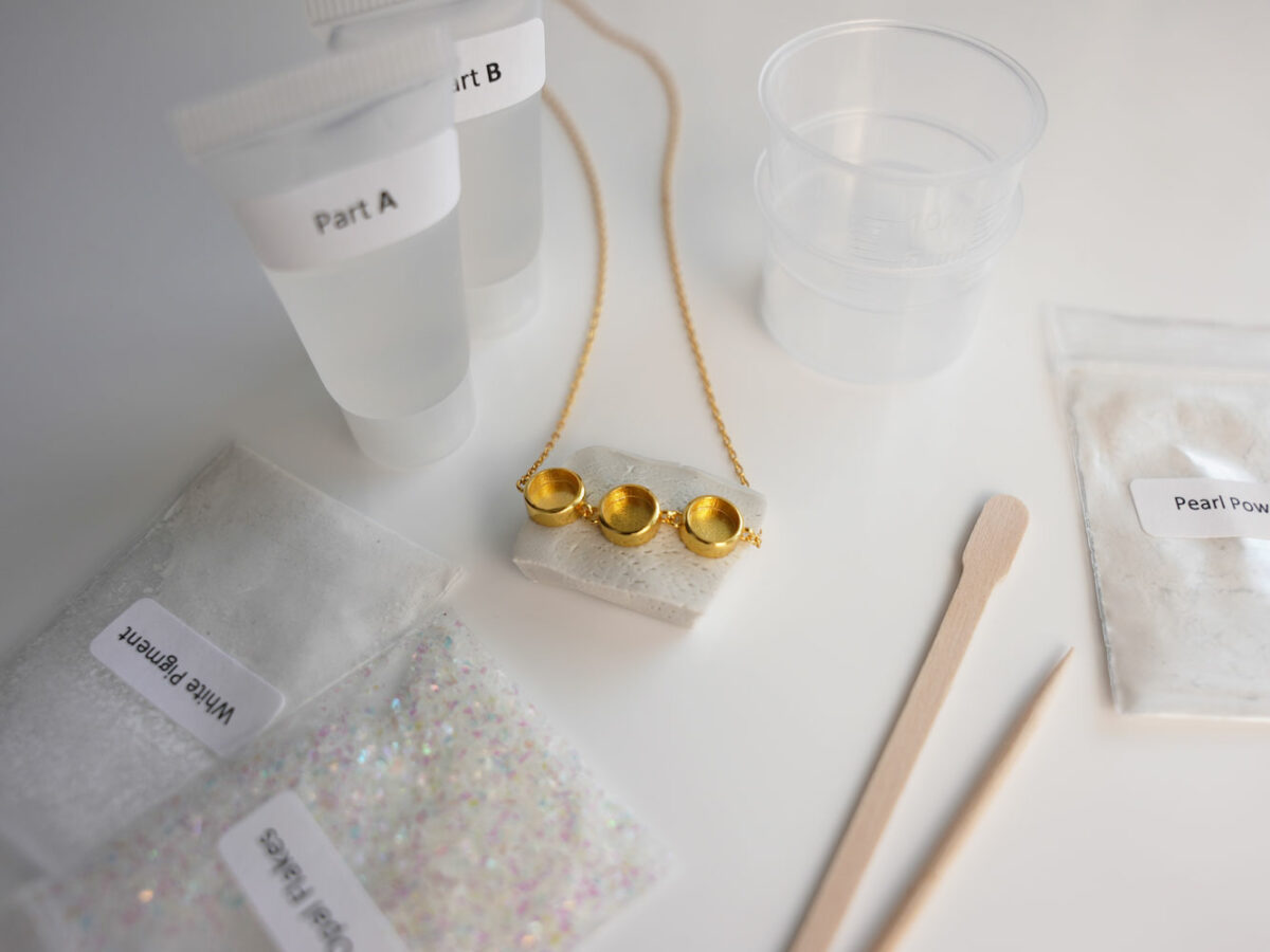 breastmilk jewelry DIY kit from KeepsakeMom luna necklace empty cups yellow gold three 6mm empty discs