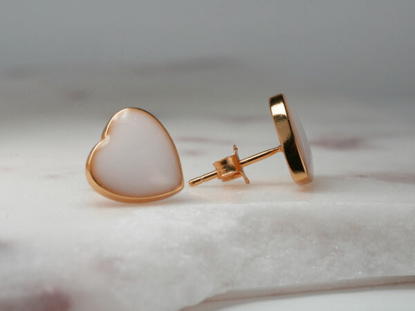 breastmilk jewelry earrings studded heart shaped 8mm rose gold from KeepsakeMom side view