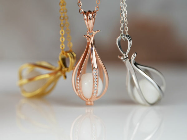 breastmilk jewelry pearl locket necklace from KeepsakeMom rose gold, yellow gold and silver