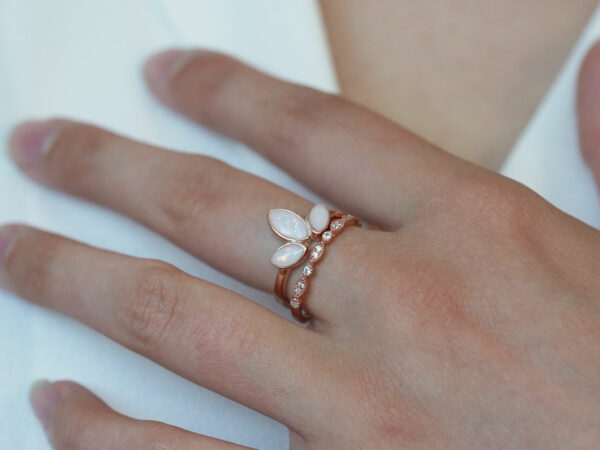 breastmilk jewelry lotus ring three petals rose gold KeepsakeMom set model hand