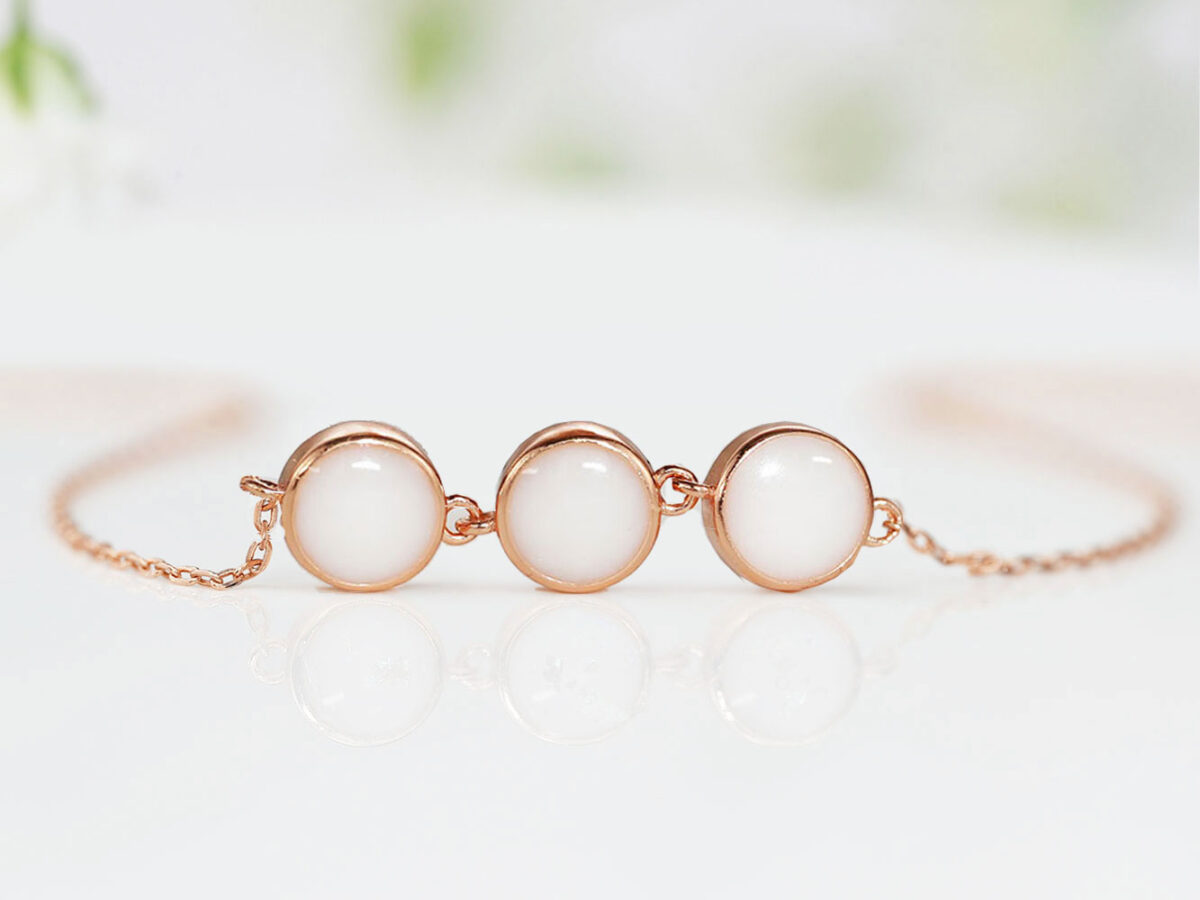 breastmilk jewelry for DIY KIT bracelet in rose gold with three small discs filled with breastmilk from keepsakemom