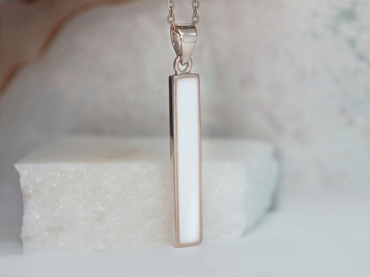 Breastmilk Jewelry Men Man Father Dads Keepsakemom breastmilk jewelry long bar stick filled with milk in rectangular shape vertical from Keepsakemom in silver
