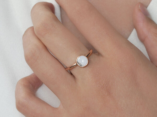 Horse Memorial "Midnight" Ring with Ashes - Image 3